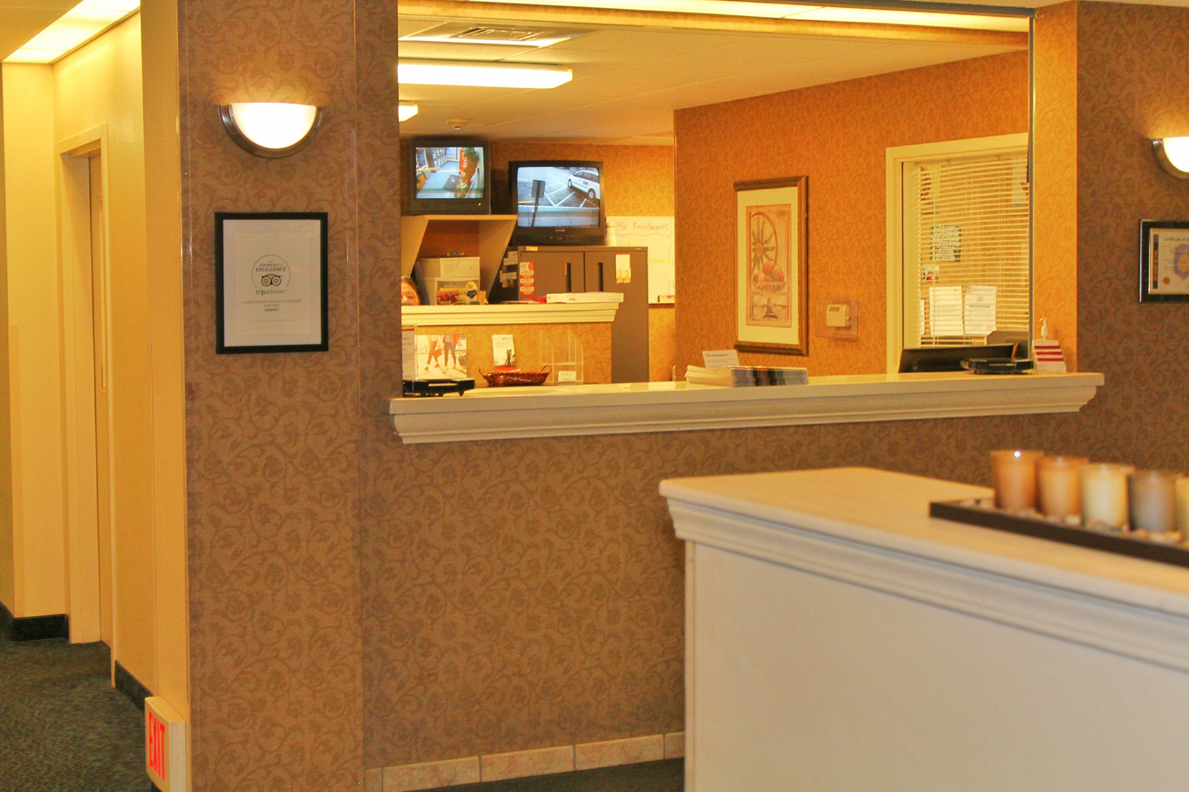 Candlewood Suites Syracuse-Airport By Ihg North Syracuse Exterior photo